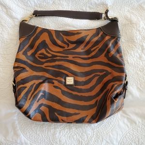 Dooney & Bourke medium sac